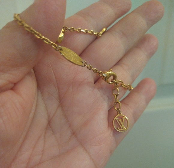 Louis Vuitton Trunk Bracelet - Picture 5 of 9